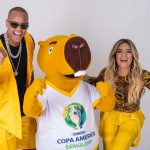 Karol G e Léo Santana