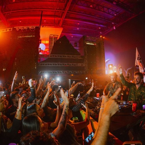 Dubdogz oferece open bar para os primeiros a chegarem na Dogz Parade em São Paulo